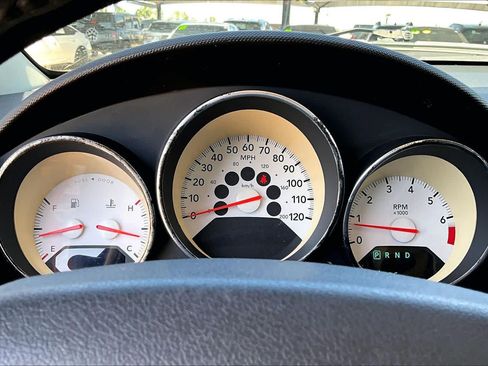 Used 2009 Dodge Caliber SXT FWD image 21