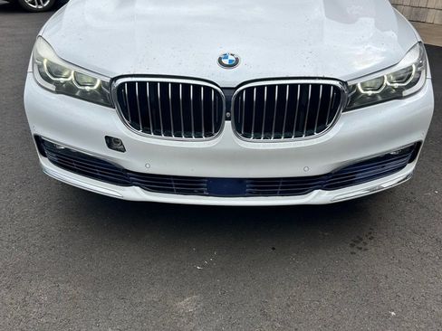 Used 2016 BMW 740i RWD image 2