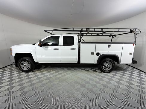 Used 2019 Chevrolet Silverado 2500 W/T w/ WT Convenience Package RWD image 8