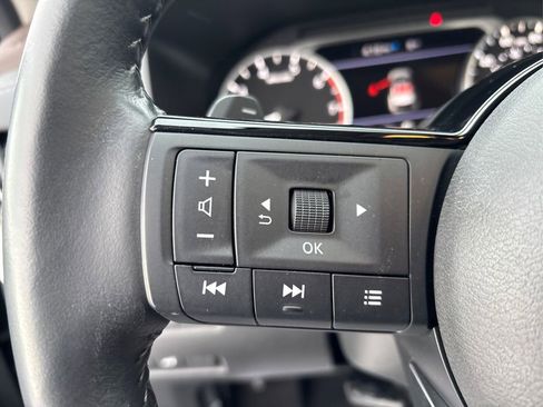 Used 2023 Nissan Rogue SV w/ SV Premium B Package image 36