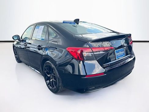 Used 2023 Honda Civic Sport image 6