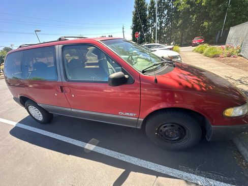 Used 1996 Nissan Quest XE FWD image 8
