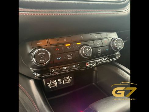 Used 2025 Dodge Durango GT AWD/4WD image 26