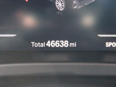 Used 2023 BMW X4 xDrive30i w/ M Sport Package image 13