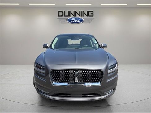 Used 2022 Lincoln Nautilus Reserve w/ Equipment Group 202A image 5