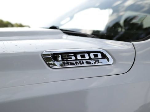 Used 2020 RAM 1500 Laramie AWD/4WD image 43