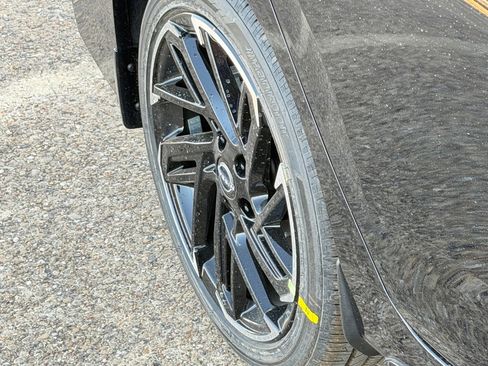 New 2026 Nissan Sentra SR w/ SR Premium Package image 21