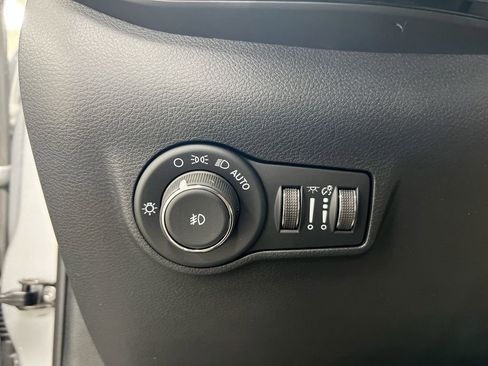 New 2026 Jeep Compass Limited AWD/4WD image 17