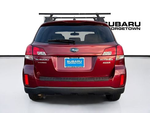 Used 2011 Subaru Outback 2.5i Limited w/ PWR Moonroof Pkg image 6