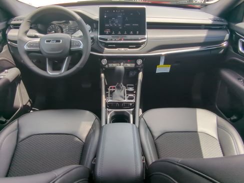 New 2026 Jeep Compass Latitude AWD/4WD image 13