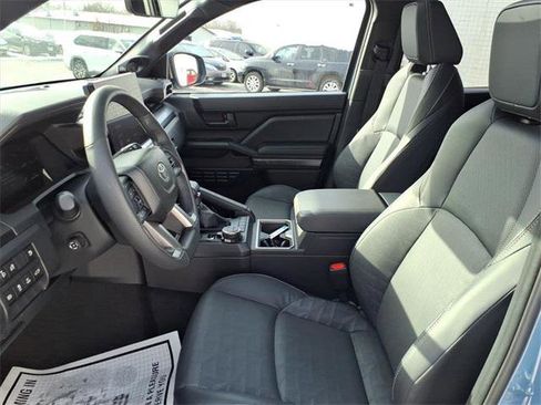 Certified 2025 Toyota 4Runner TRD Off-Road Premium image 4