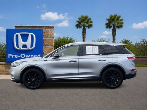 Used 2022 Lincoln Corsair Reserve w/ Elements Package FWD image 3