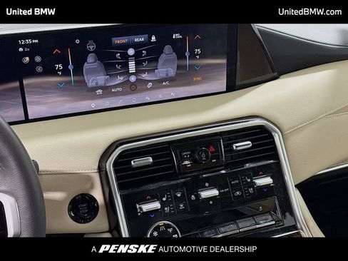 Used 2025 Nissan Armada Platinum RWD image 11