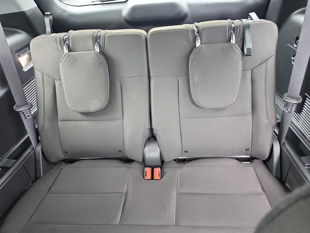 Certified 2024 Ford Explorer XLT RWD image 17