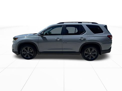 Used 2025 Honda Pilot Sport image 5