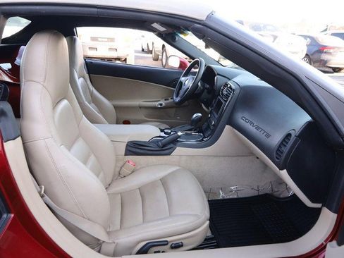 Used 2010 Chevrolet Corvette Convertible w/ Preferred Equipment Group image 21