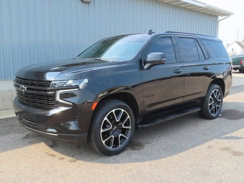 Used 2022 Chevrolet Tahoe RST w/ Luxury Package AWD/4WD image 7