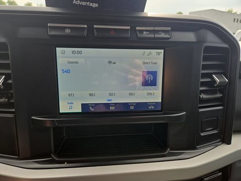 Certified 2024 Ford F250 XLT AWD/4WD image 9