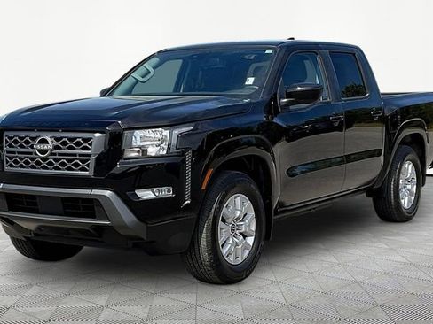 Used 2024 Nissan Frontier SV w/ SV Convenience Package RWD image 3