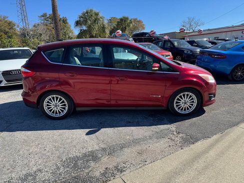 Used 2016 Ford C-MAX SEL w/ Equipment Group 302A FWD image 9