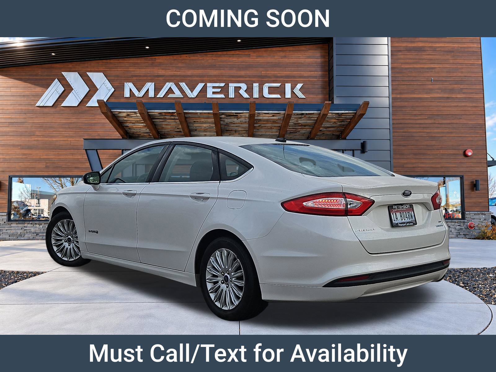 Used 2016 Ford Fusion SE FWD image 2