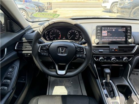 Used 2018 Honda Accord EX image 35