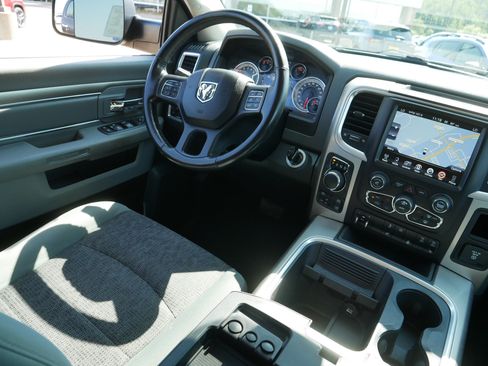 Used 2017 RAM 1500 Big Horn AWD/4WD image 9