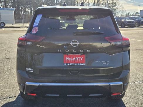 New 2026 Nissan Rogue Platinum w/ Tech Package AWD/4WD image 10