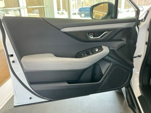 Used 2024 Subaru Outback Premium image 33