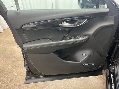 Used 2022 Buick Envision Essence w/ Technology Package I image 14