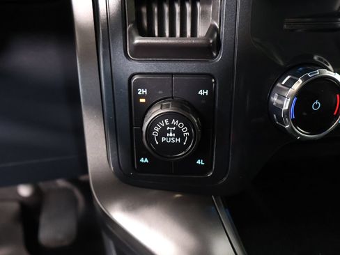 Used 2025 Ford F150 Lariat w/ Equipment Group 502A High AWD/4WD image 9