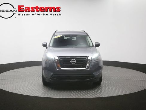 Used 2025 Nissan Pathfinder SV FWD image 53
