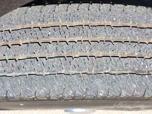 Used 2024 RAM 2500 Tradesman w/ Chrome Appearance Group image 10