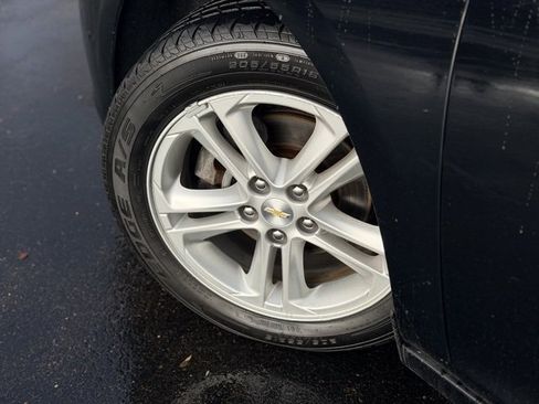 Used 2018 Chevrolet Cruze LT image 24