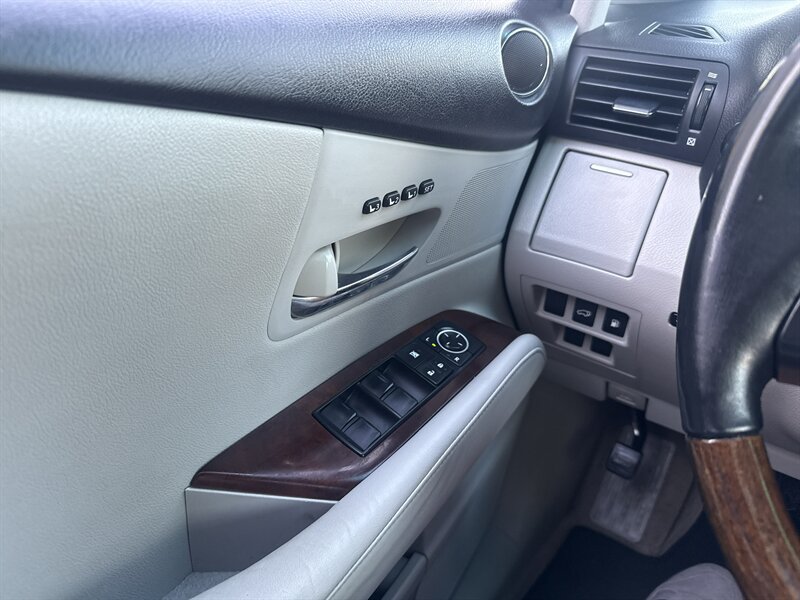 Used 2010 Lexus RX 350 AWD w/ Premium Pkg image 37