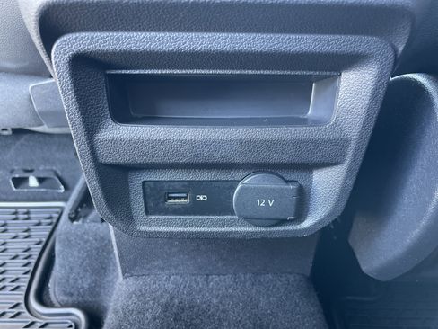 Used 2018 Volkswagen Tiguan SE w/ Panoramic Sunroof Package image 41