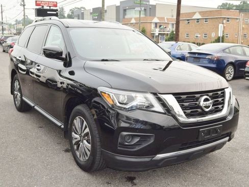 Used 2019 Nissan Pathfinder S AWD/4WD image 13