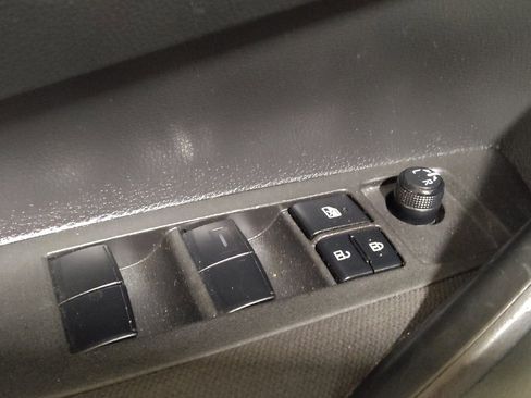 Used 2022 Toyota Corolla LE FWD image 27
