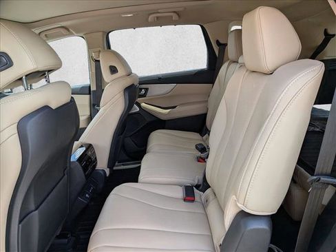 Used 2025 Acura MDX SH-AWD w/ Technology Package image 14
