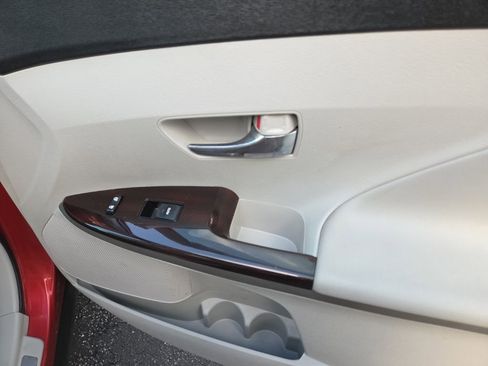 Used 2010 Toyota Venza Base image 26