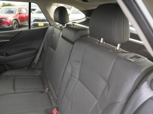 Used 2021 Subaru Outback Limited image 14