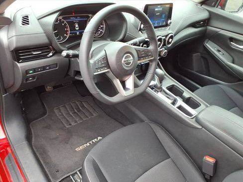 Used 2022 Nissan Sentra SV image 12