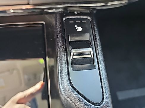 Used 2025 Kia Telluride S image 21