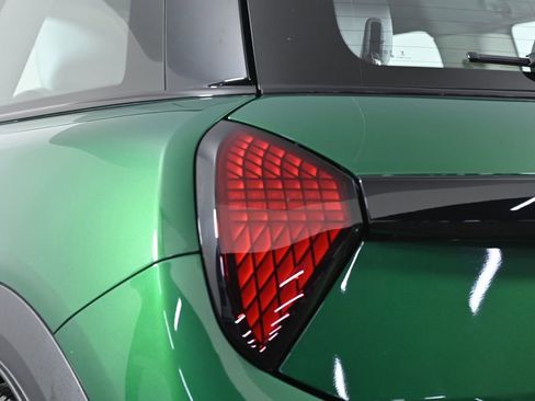 Certified 2025 MINI Cooper S image 3