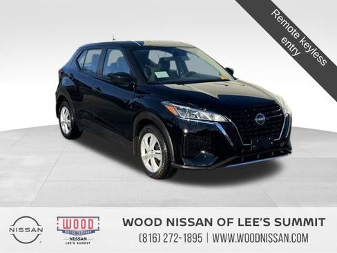 Certified 2025 Nissan Kicks Play S image 1