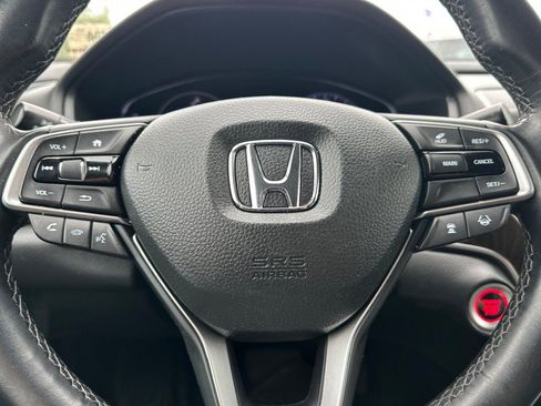 Used 2019 Honda Accord Touring image 23