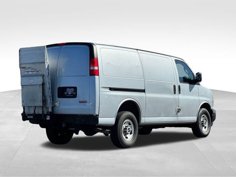 Used 2020 GMC Savana 3500 w/ Driver Convenience Package RWD image 7