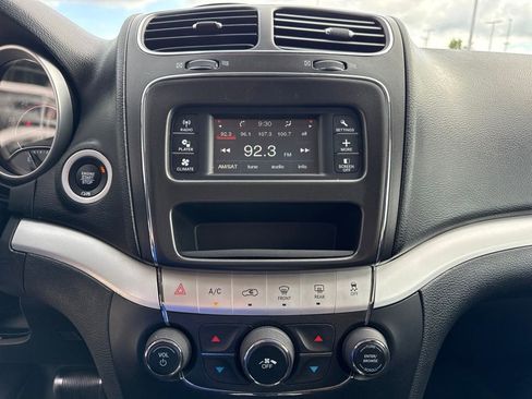 Used 2017 Dodge Journey SXT w/ Premium Group FWD image 29