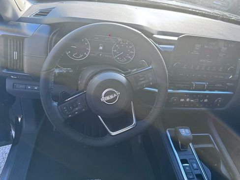 Used 2023 Nissan Pathfinder SL w/ SL Premium Package image 14