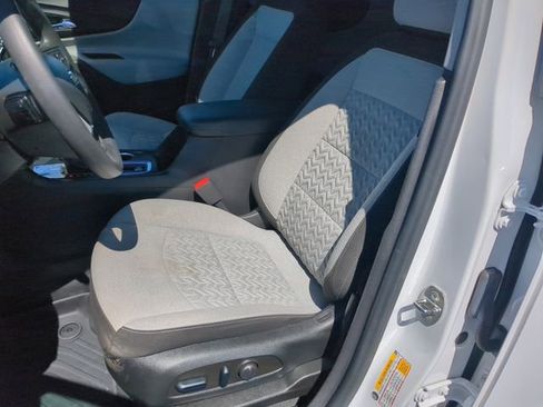 Used 2023 Chevrolet Equinox LS w/ LS Convenience Package image 21